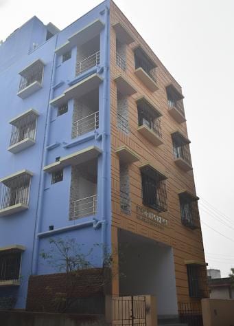 Gita Rani Appartment