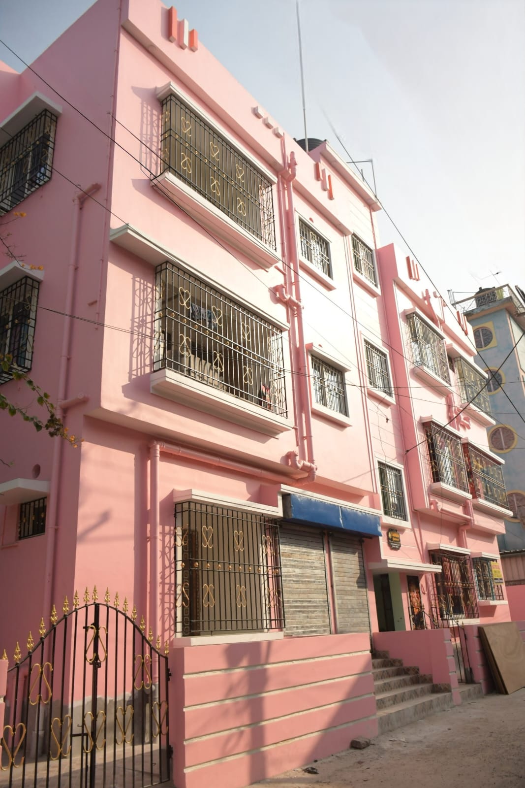 Tirupati Appartment (Parui Pacca Road)